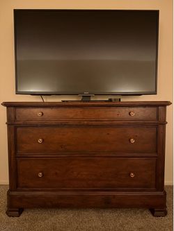 Wood 3 Drawer Dresser