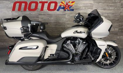 2022 Indian Pursuit Dark Horse