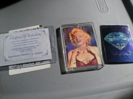 Marilyn Monroe DIAMOND card w/coa