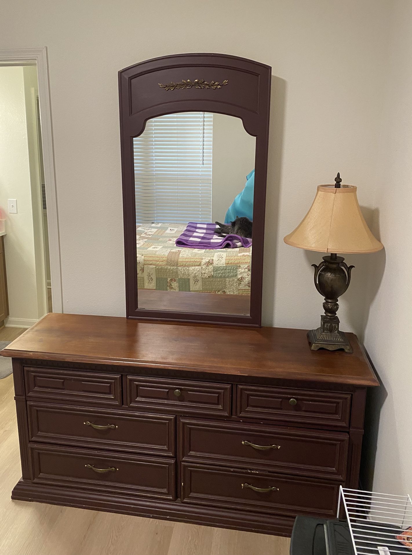 Dresser w Mirror
