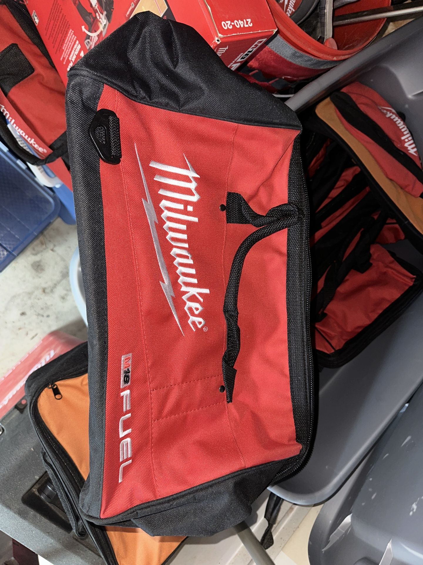 Milwaukee Tools Duffle Bags For Tools