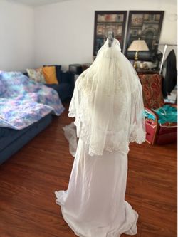 Vestido de novia totalmente nuevo medida 6 con velo$$$$$250