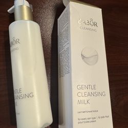 Barbie Cleansing Milk