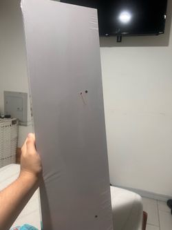 Floating shelf