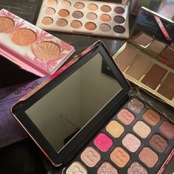 Make Up pallets