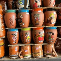 Jarritos De Chavo Del Ocho $8 las tazas a cinco