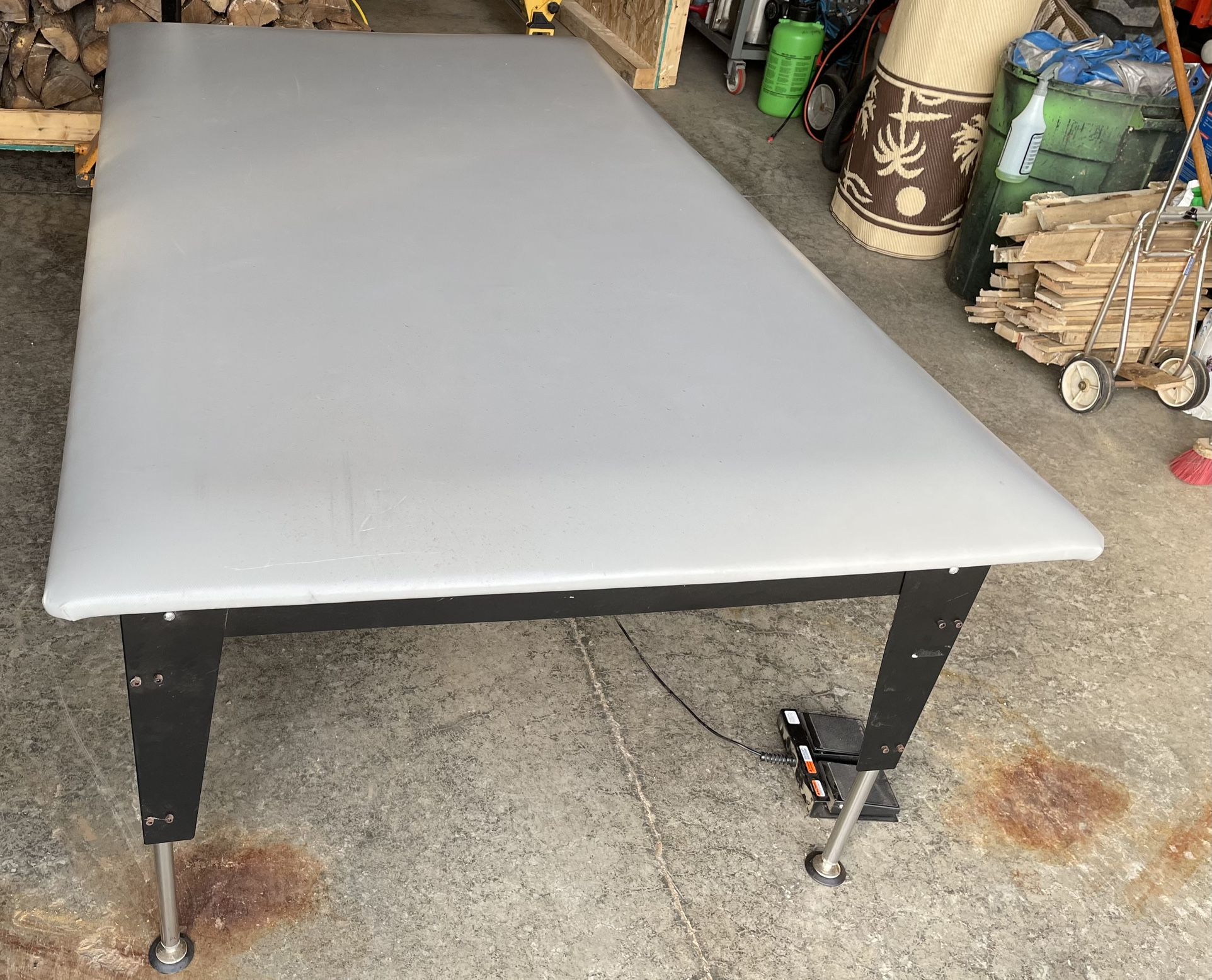 Therapy Table 4’x7”