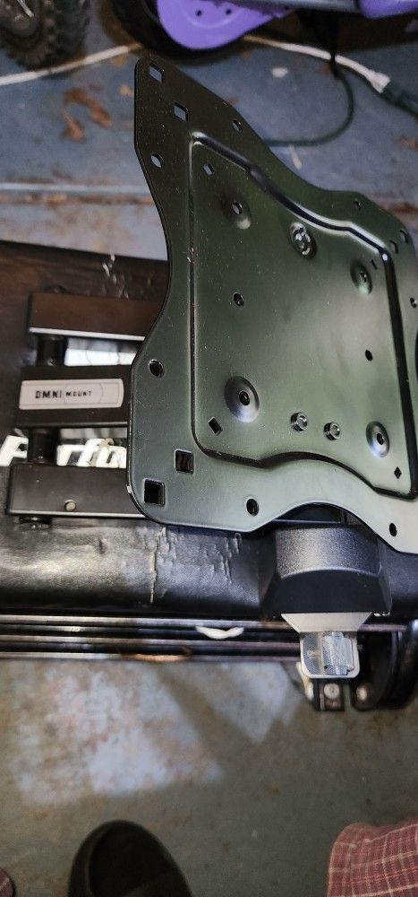 OMNI MOUNT TV MOUNT