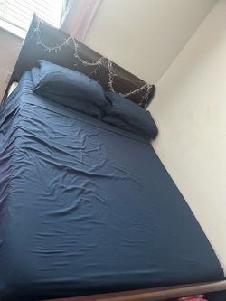 Queen bed