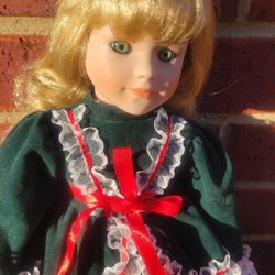 Vintage Dynasty Doll Collection 