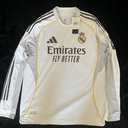 Real Madrid Jersey Long Sleeve Size Large 