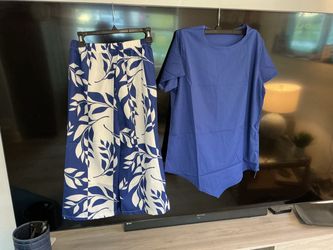 Size large Casual Loungewear Suit Blue and White $7 purple Gym Shoes new $9 Sz 10 unisex
