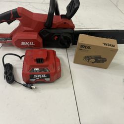 SKIL CS4555-10 PWR Core 40 14” Brushless 40V Chainsaw W/ 2.5ah Battery & Charger