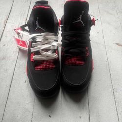 Jordan 4 Retro Thunder (Size 12) MENS
