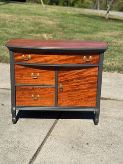 1906 Widdicomb washstand