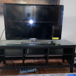 40 Inch Phillip TV, Remote, Stand