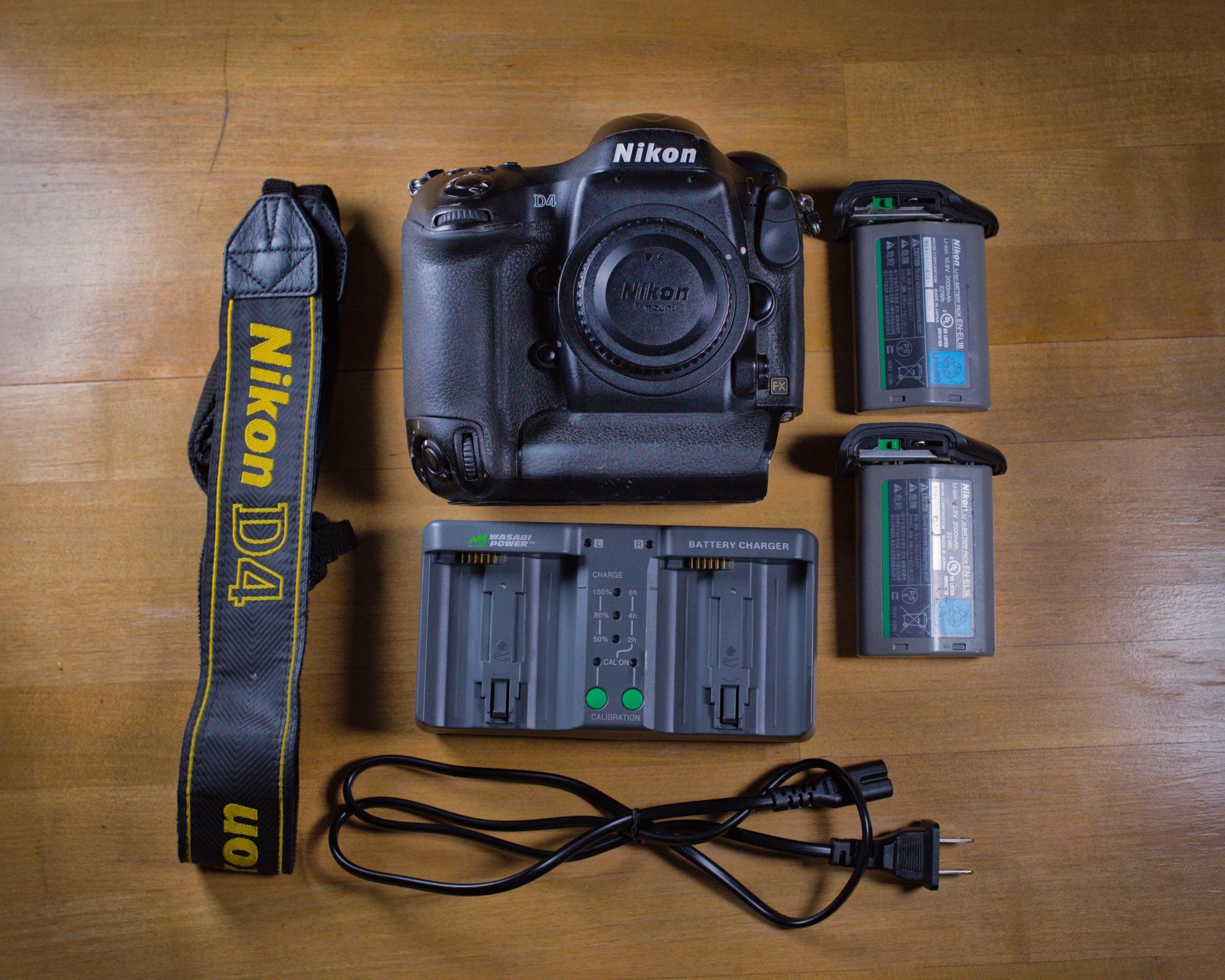 Nikon D4, 2 batteries, Charger- 314k Shutter Count