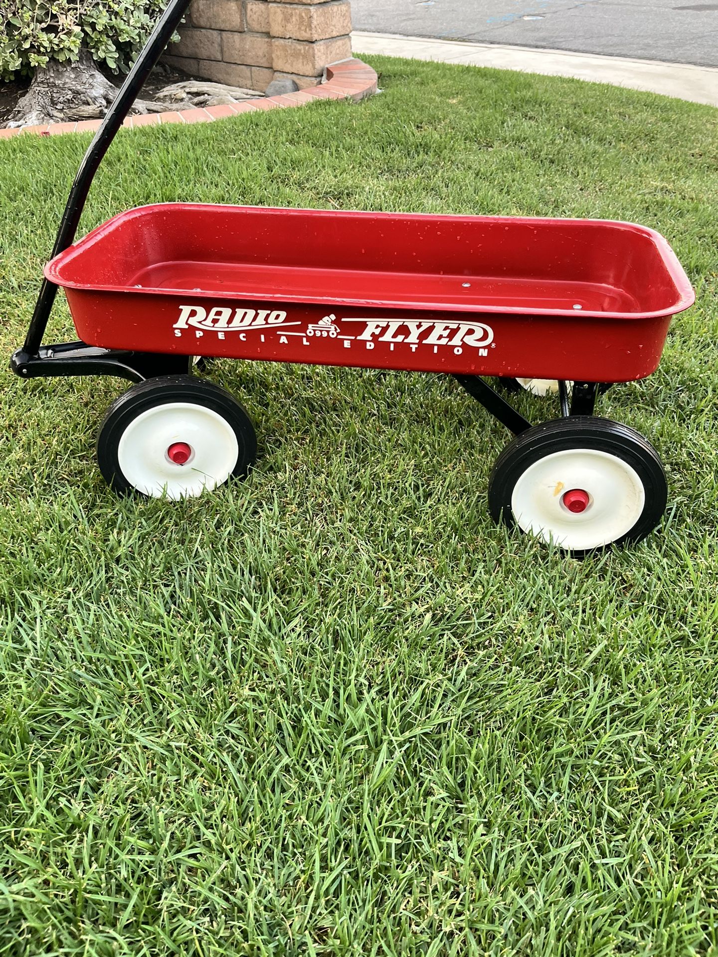 Radio Flyer 0990 Special Edition Wagon