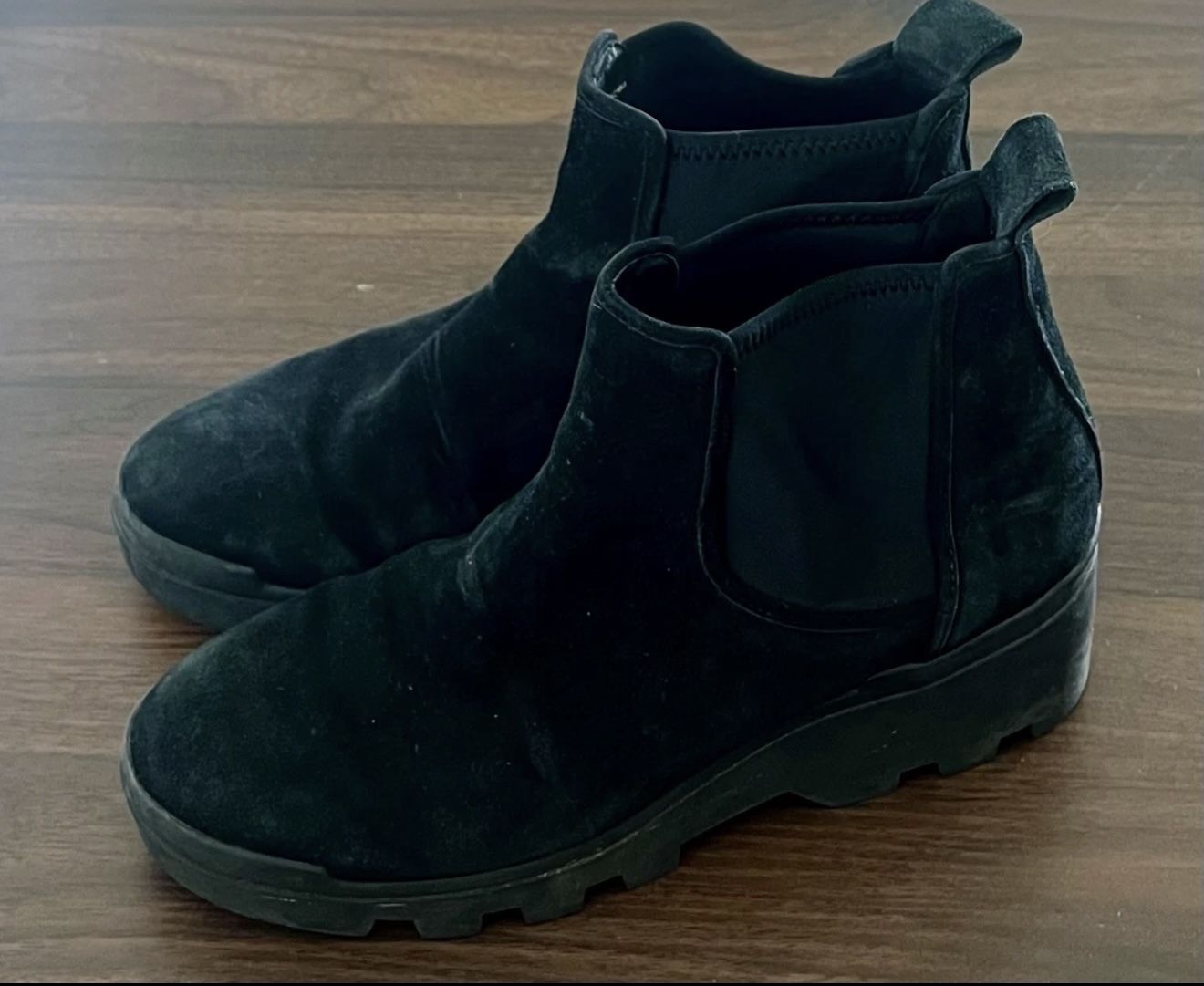 Eileen Fisher Chelsea Boots Shoes Sz 8 Black Suede Hiddden Wedge Heels