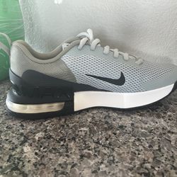 Nike Size 10, Men’s Shoes