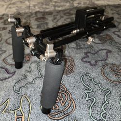 Genustech GCSMK Genus Camera Shoulder Mount Stabilizer USED