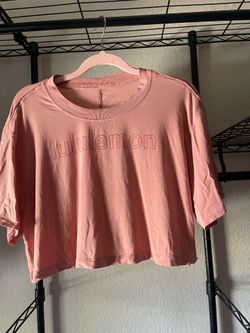 Lululemon Pink Cropped Logo T-Shirt – Size Small