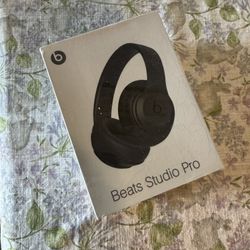 Beats Studio Pro 