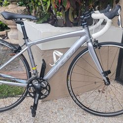 Women's Road Bike