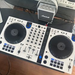 Pioneer DJ DDJ FLX6 In White