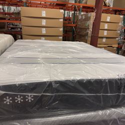 LIQUIDACIÓN! Colchón Queen Serta Hybrid 