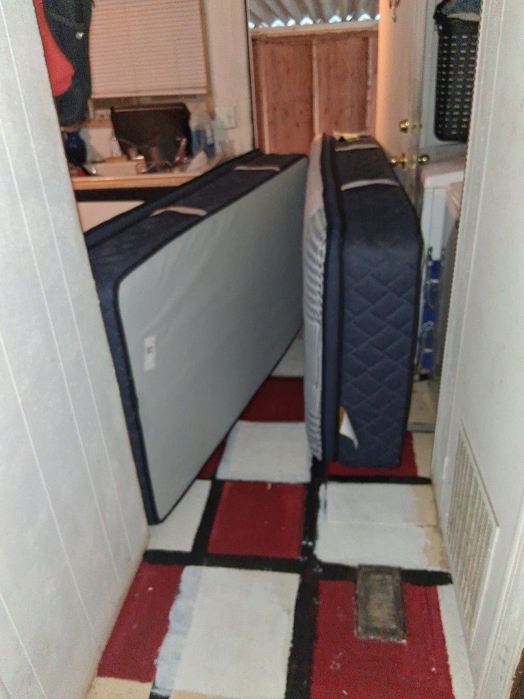 Sealy Glided Breath Mattress