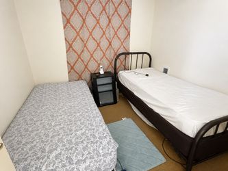 Moving/Estate Sale – Entire Apartment Items Available
