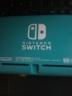 Turquoise Nintendo switch lite