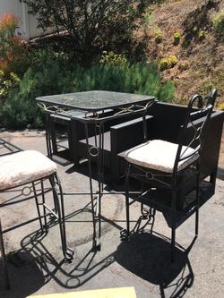 Outdoor patio set