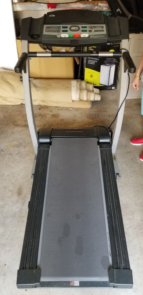 stores that sell treadmills