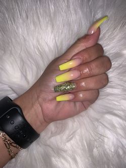 All acrylic nail sets