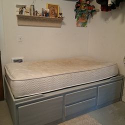 Twin Size Bed Frame With 4 Cabinets/drawers