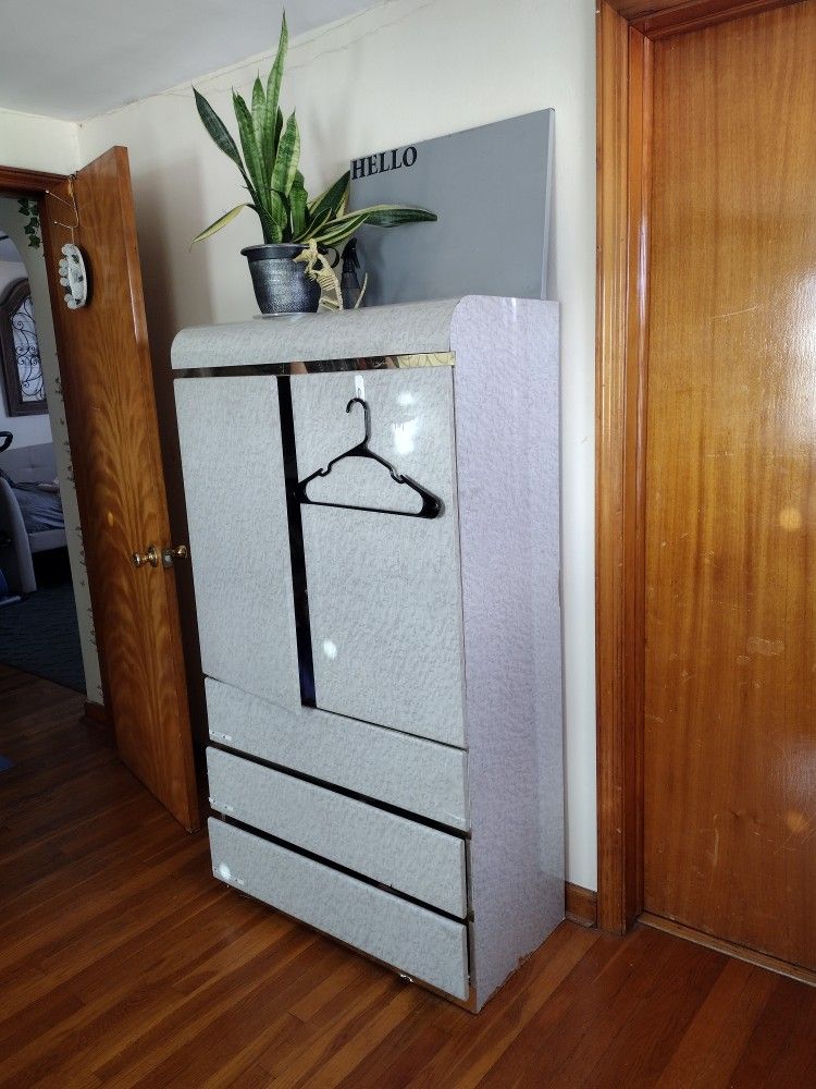 Large Dresser (Rutherford NJ)