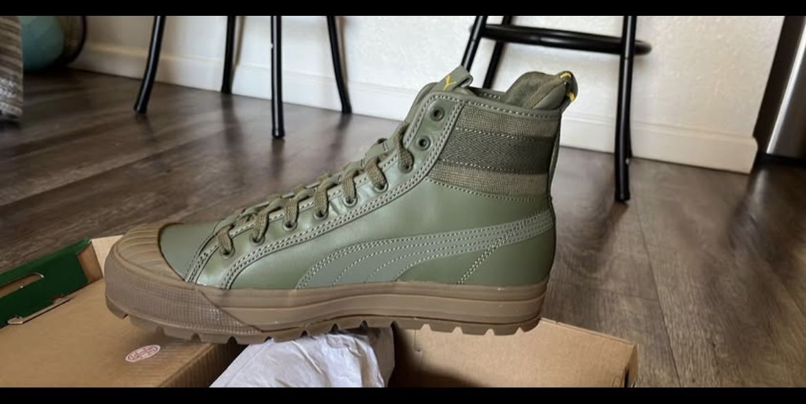 Brand New Puma Capri Para Shoes