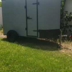5x10 Enclosed Camper Trailer 