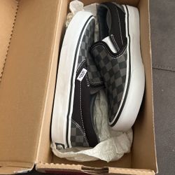 Kids Vans 5.5 Y or 7 Woman’s 