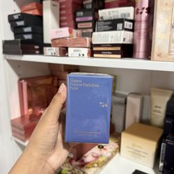 724 Scented Hair Mist FIRM PRICE ! 💙