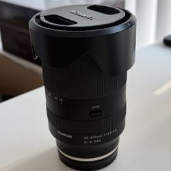 Tamron 28-200mm F2.8-5.6 Di III RXD for Sony FE – Excellent, No Scratches
