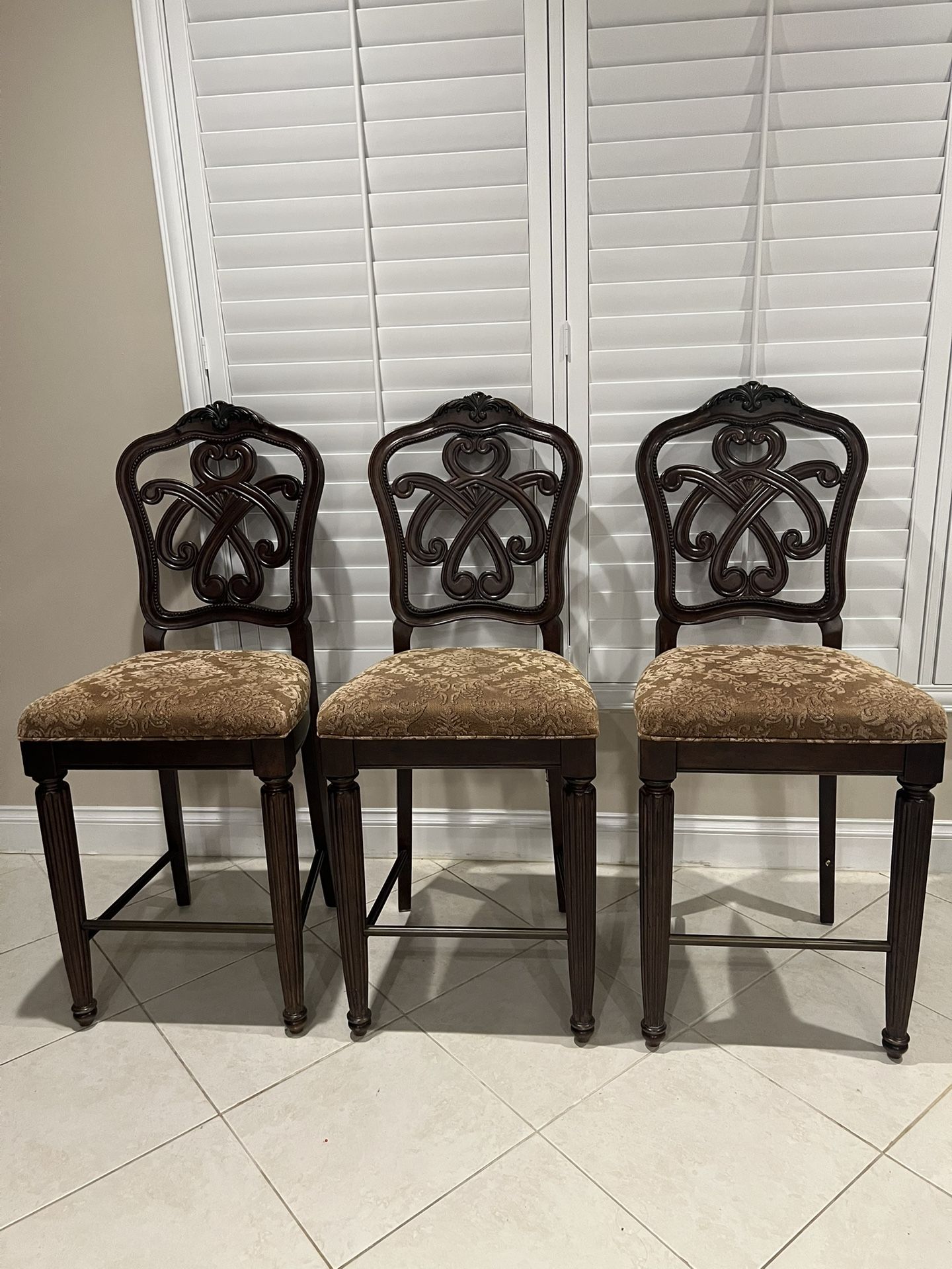 Bar stools (3)  & Chairs (3) for Kitchen Island