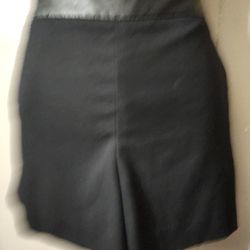 Black Shorts W/Leather Band Size 6 $8