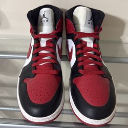 Nike Air Jordan 1  Retro Hi Top men’s 11