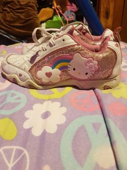 Hello kitty size 3y