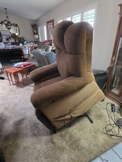 Stand up lift recliner