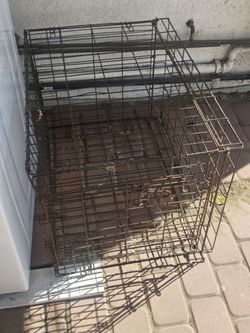 Wire pet crate