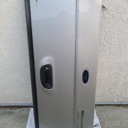 Ford Explorer Sport Trac Tailgate